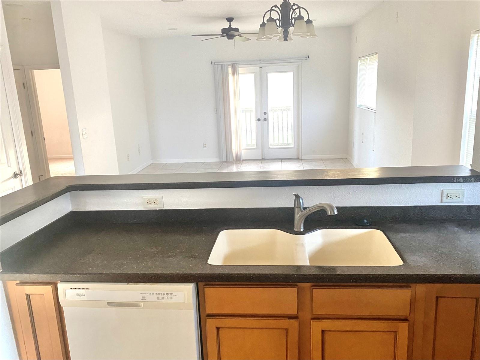 Image 7 of 21 For 2935 7th Street 116