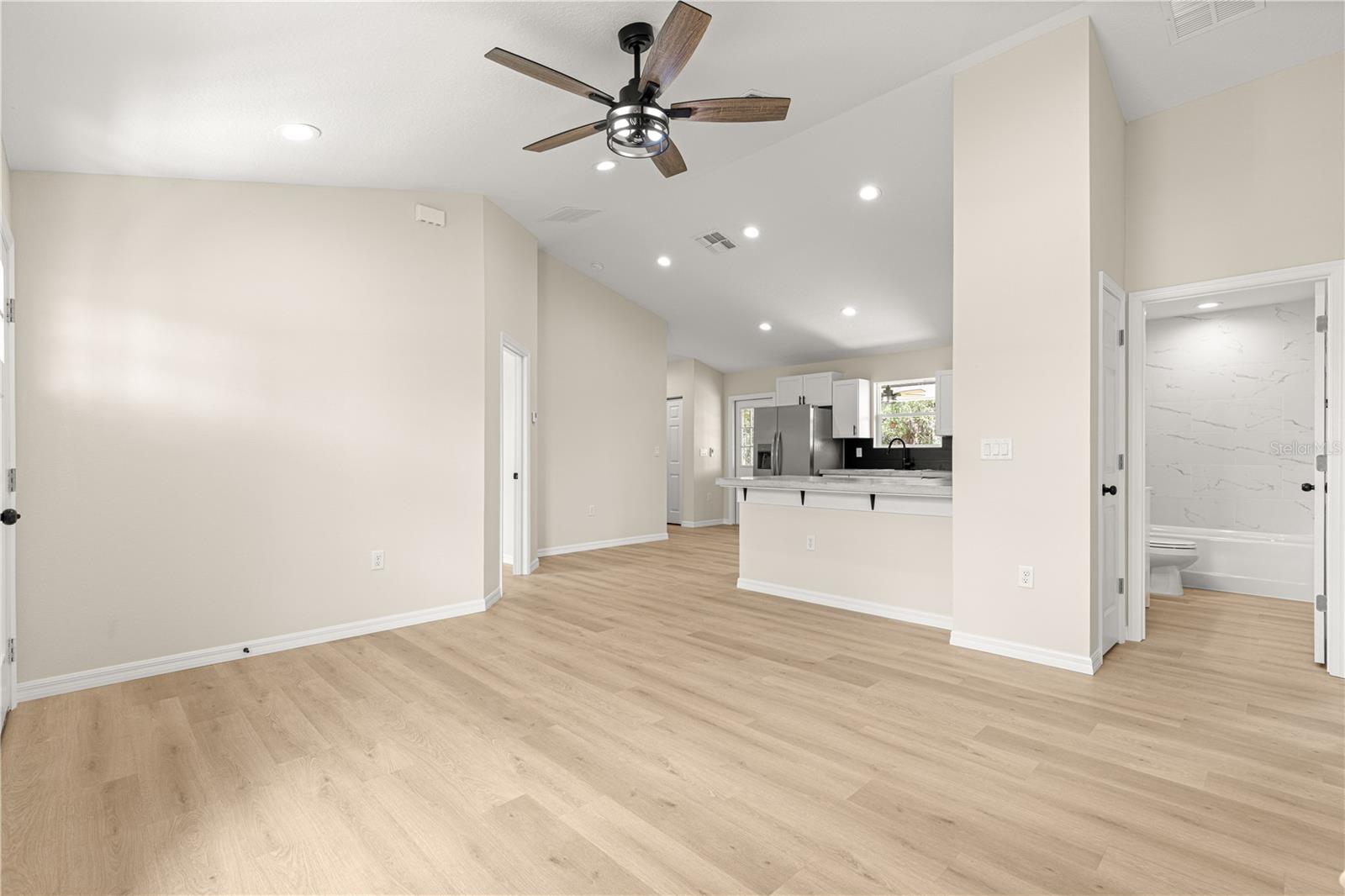 Image 11 of 26 For 12409 102nd Terrace
