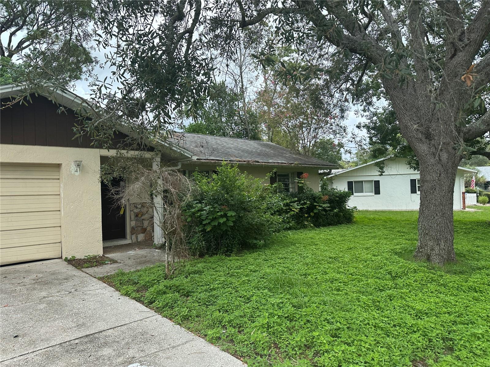 Image 2 of 5 For 302 Lincoln Avenue