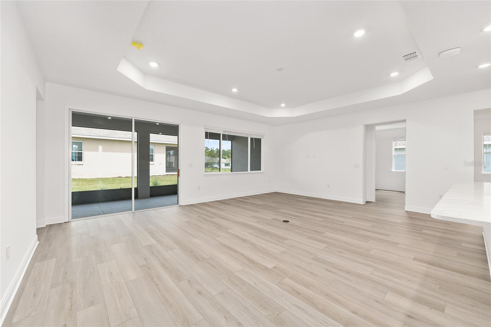 Image 26 of 46 For 10119 106th Circle