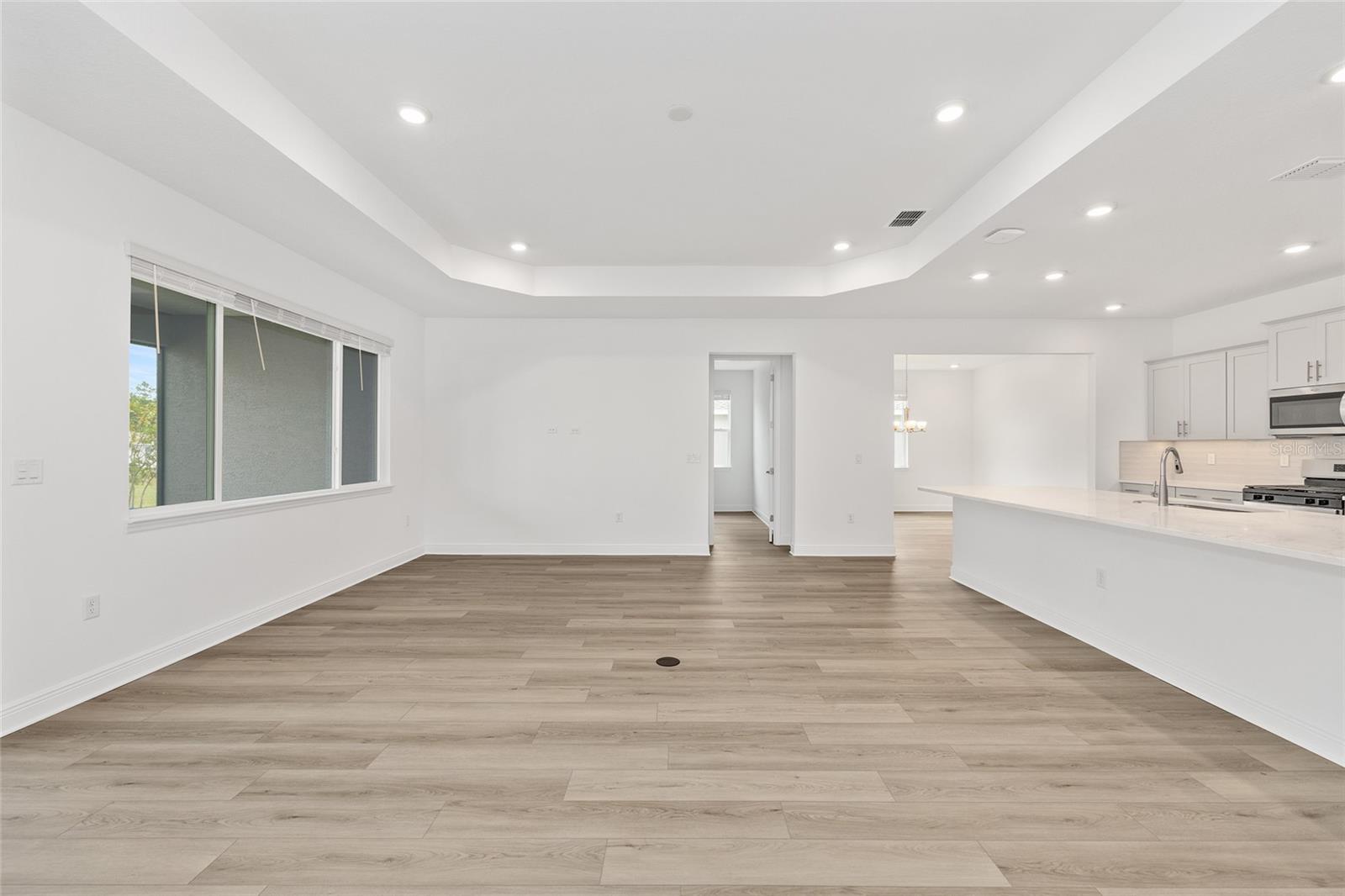 Image 27 of 46 For 10119 106th Circle