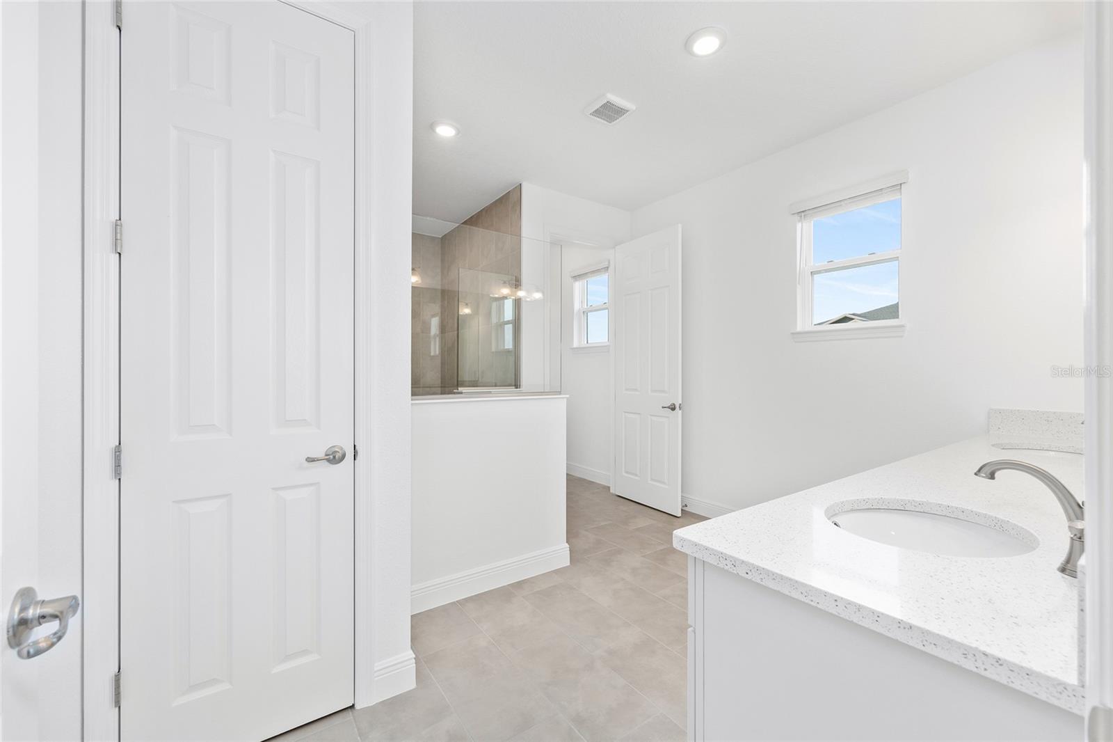 Image 38 of 46 For 10119 106th Circle