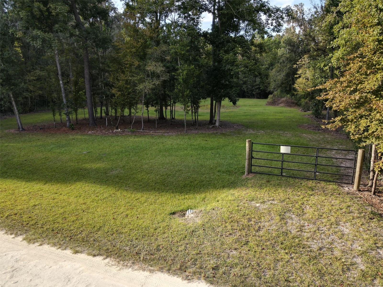 Image 2 of 7 For 12697 168 Place