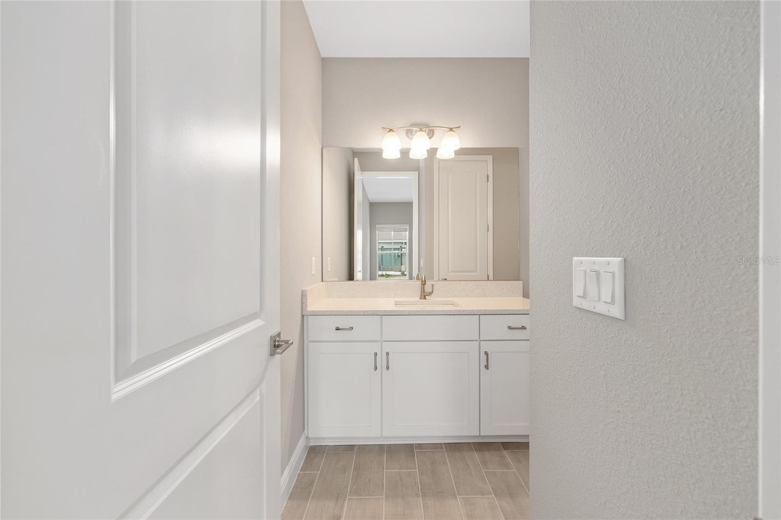 Image 12 of 42 For 10276 105th Court