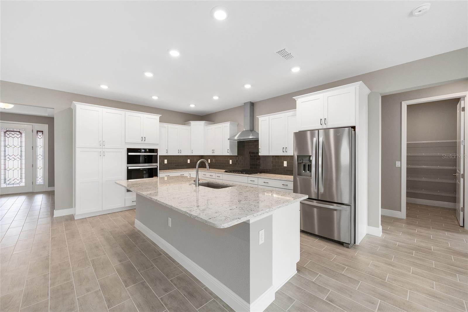 Image 22 of 42 For 10276 105th Court