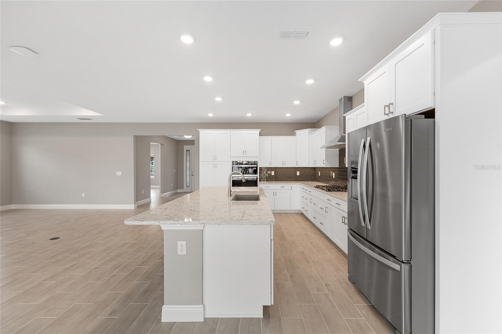 Image 23 of 42 For 10276 105th Court