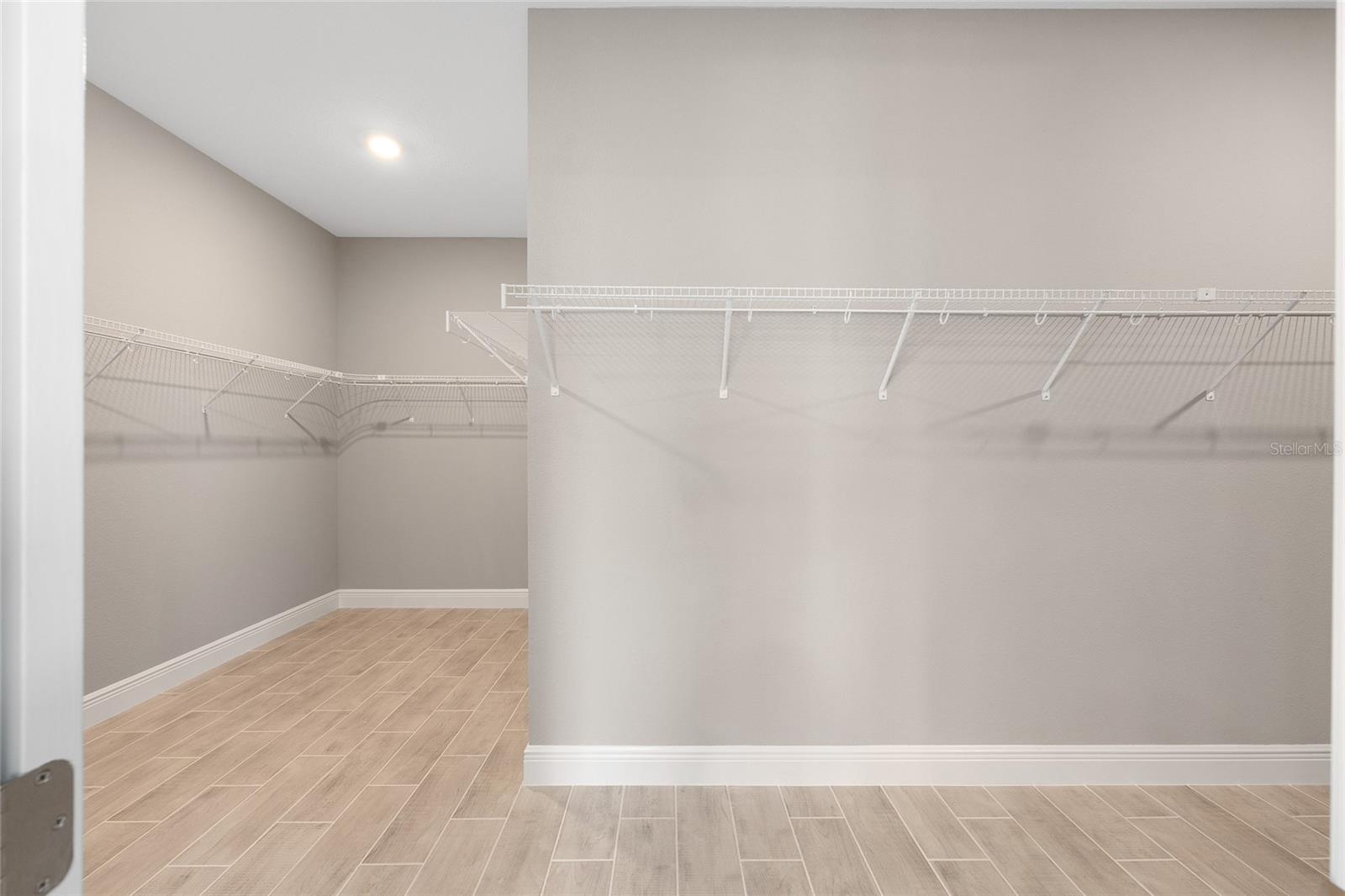 Image 33 of 42 For 10276 105th Court