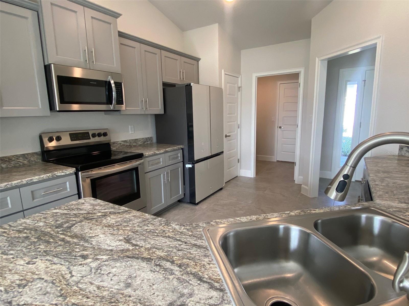 Image 10 of 17 For 5104 91st Street