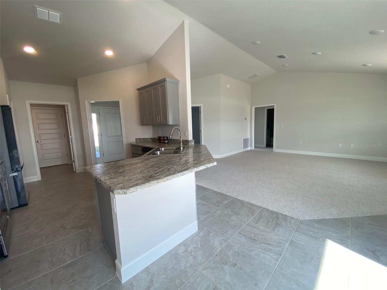 Image 3 of 17 For 5104 91st Street