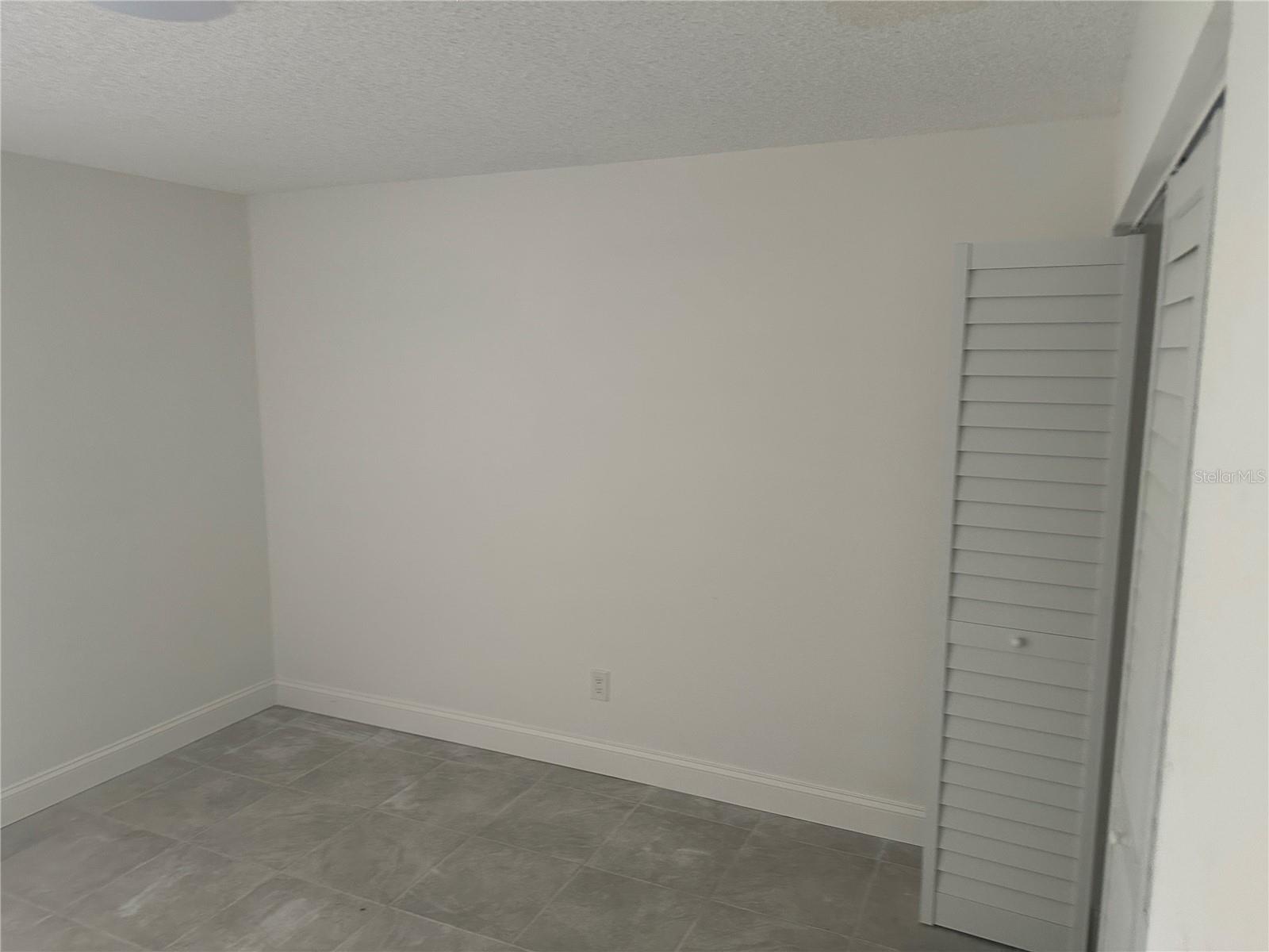 Image 13 of 23 For 5405-5415 28th Lane