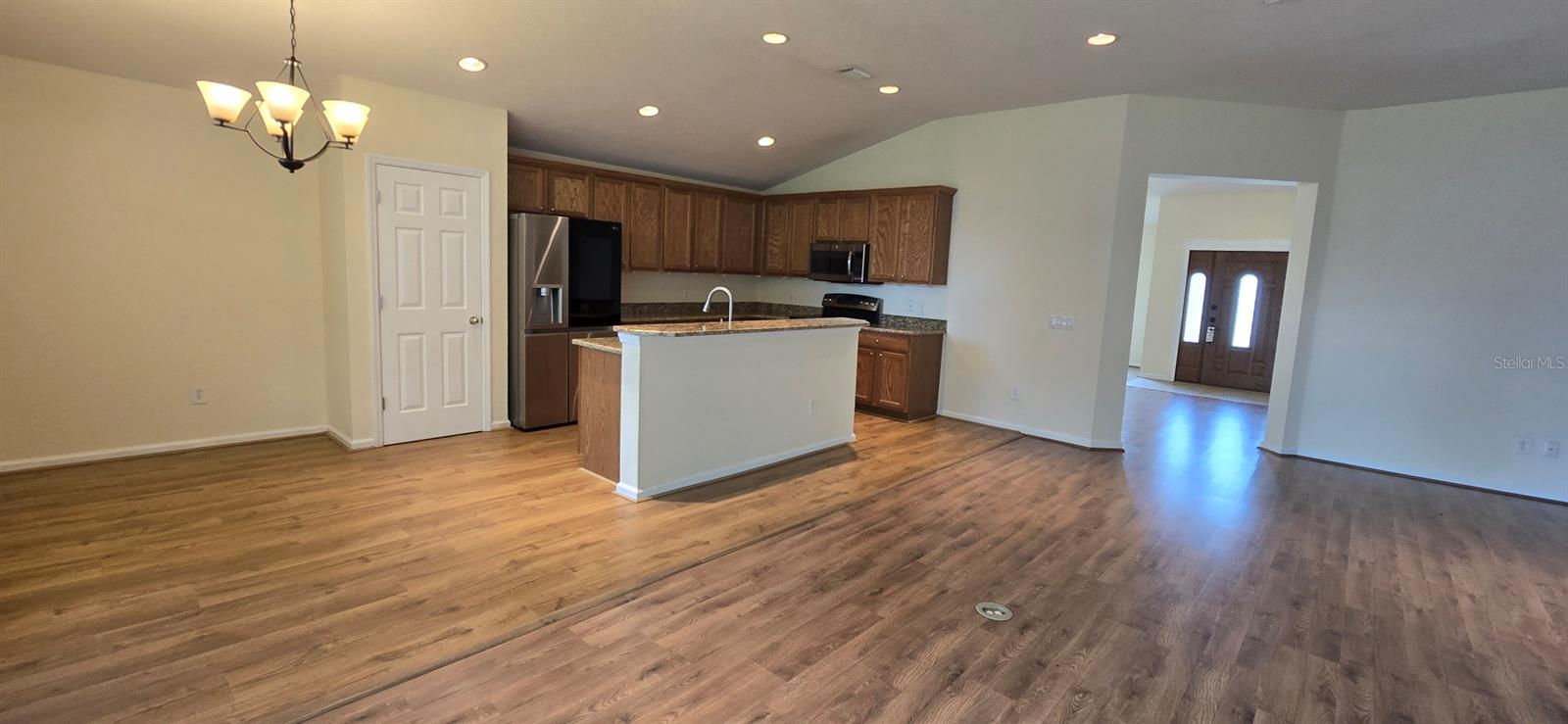 Image 4 of 18 For 4085 49th Avenue