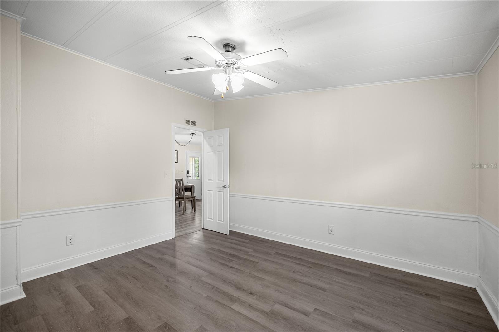 Image 12 of 24 For 1013 Ann Avenue