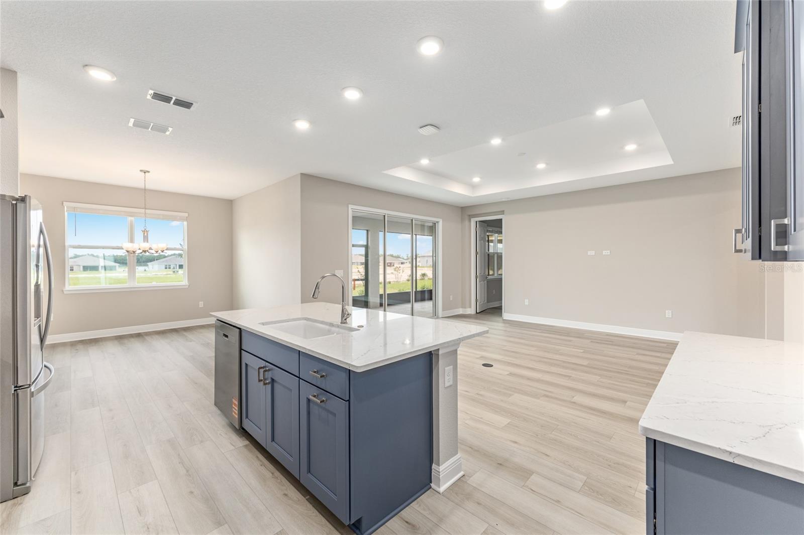 Image 17 of 41 For 10340 105th Court