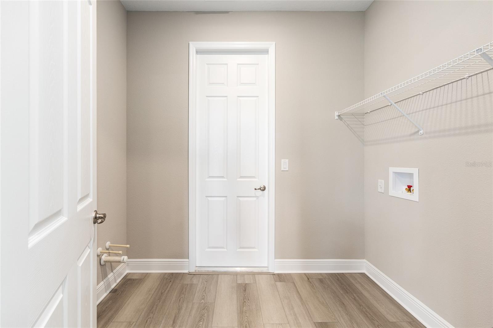 Image 28 of 41 For 10340 105th Court