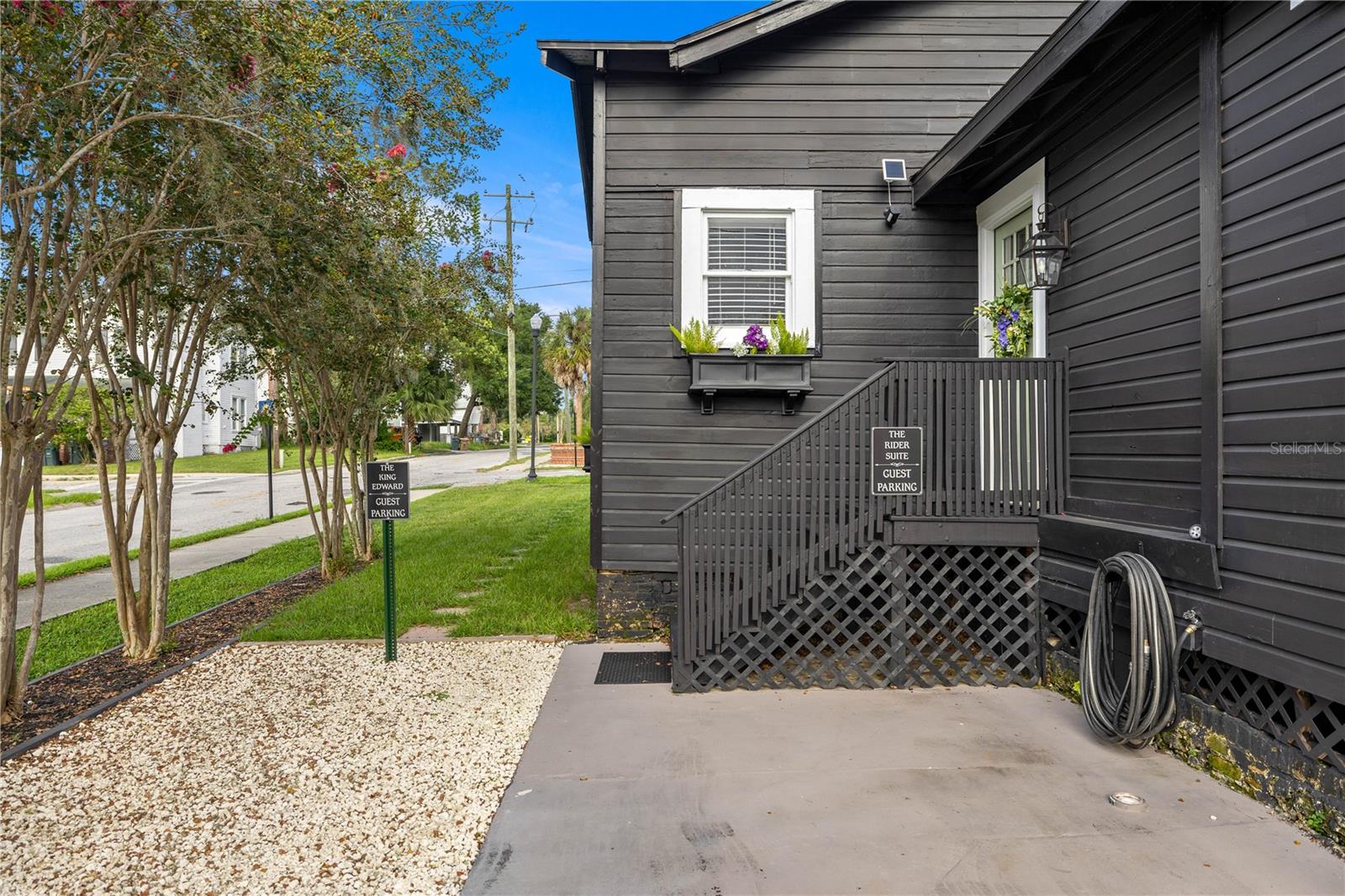 Image 39 of 76 For 120 Sanchez Avenue