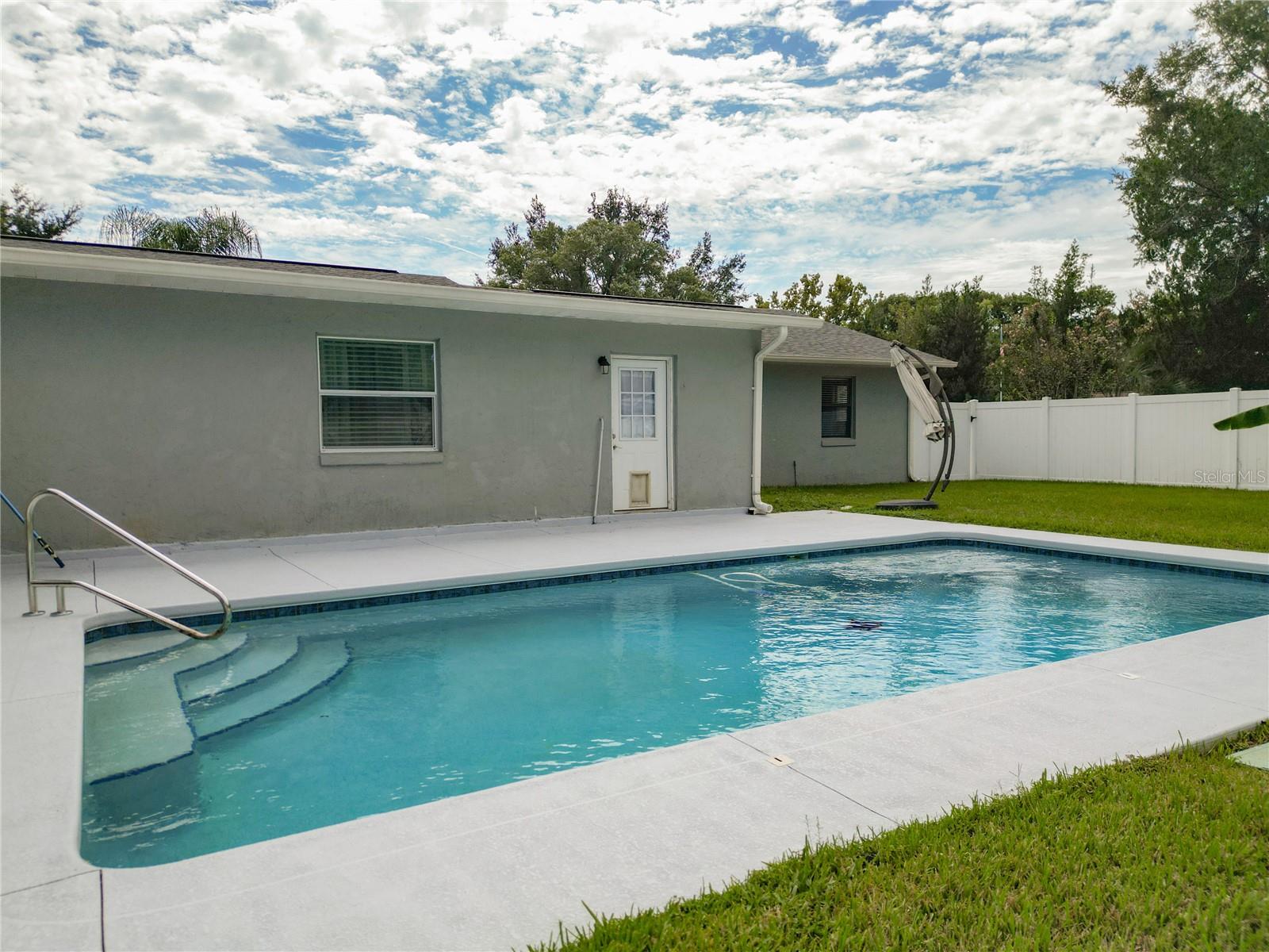 Image 58 of 77 For 3470 25th Avenue