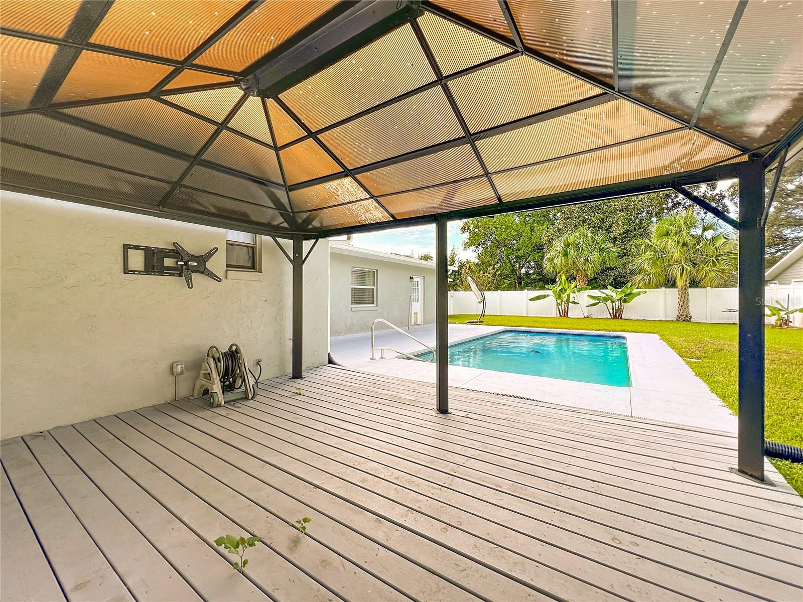 Image 60 of 77 For 3470 25th Avenue