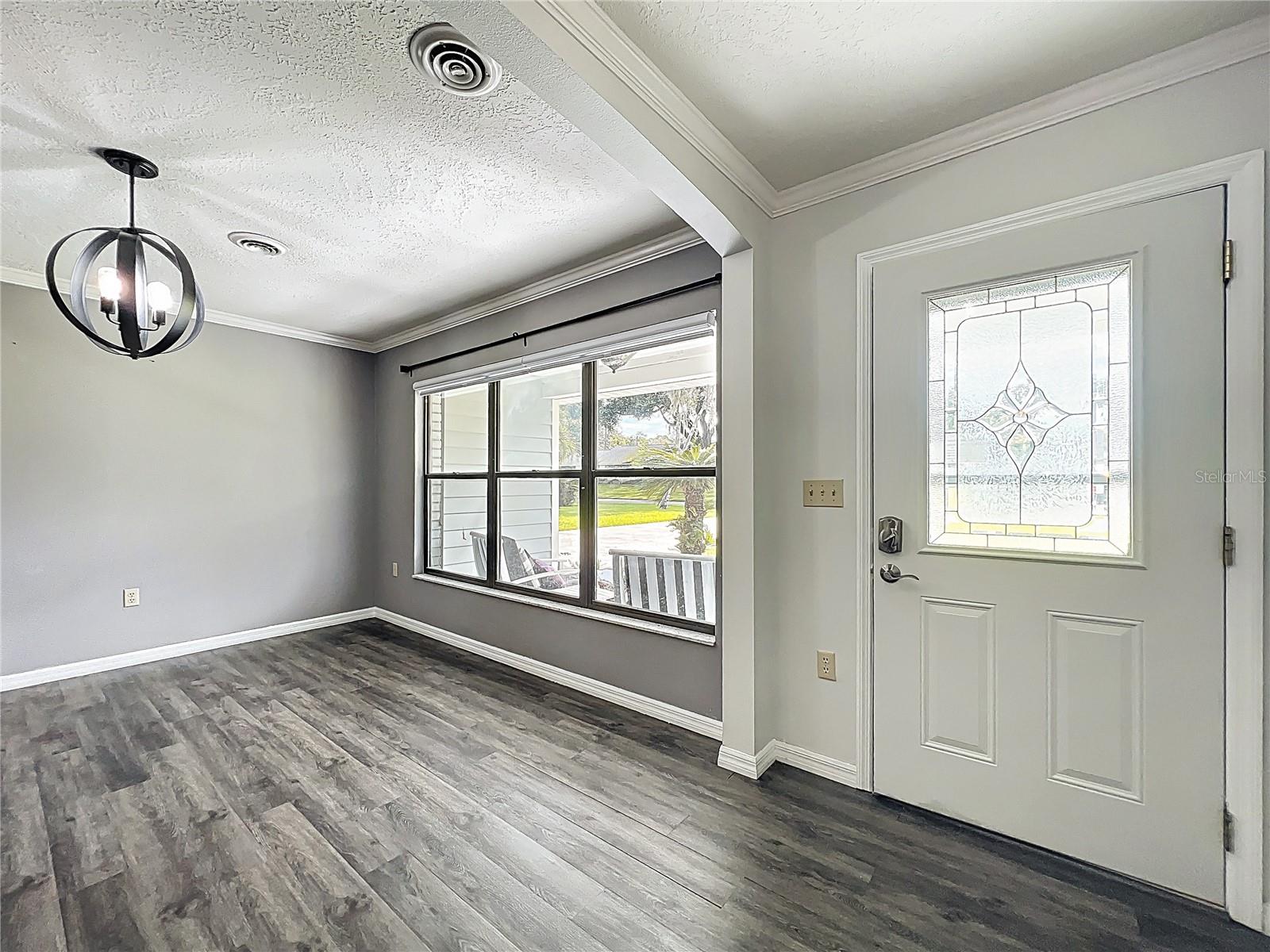 Image 8 of 77 For 3470 25th Avenue