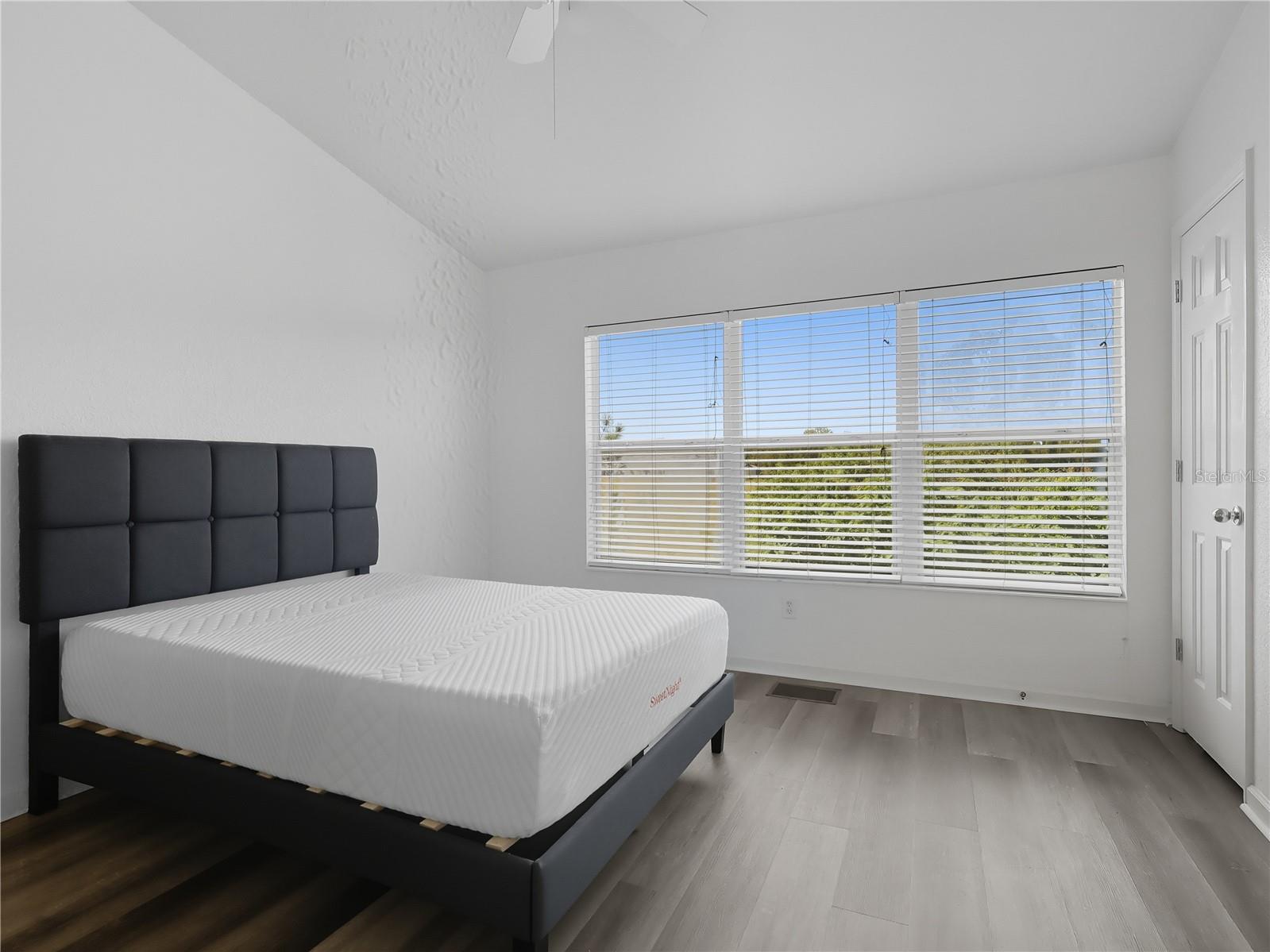 Image 12 of 20 For 4452 49th Avenue