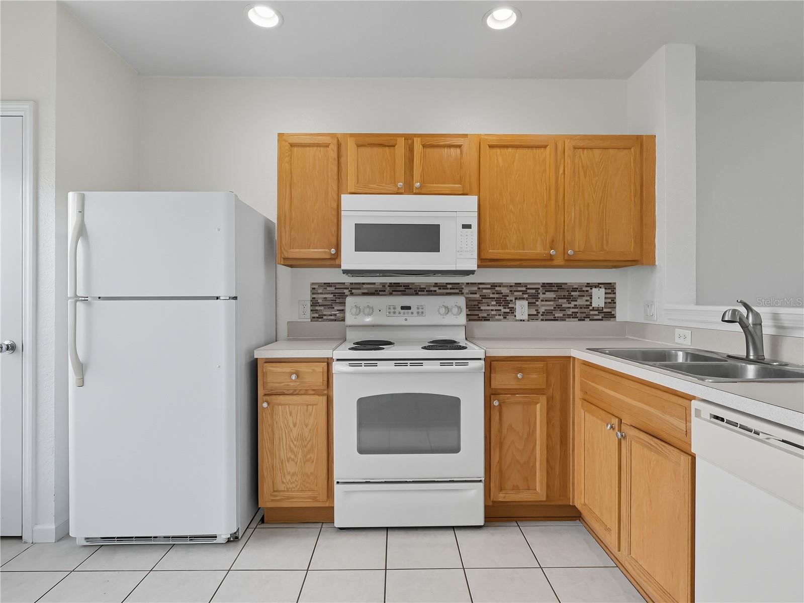 Image 5 of 20 For 4452 49th Avenue