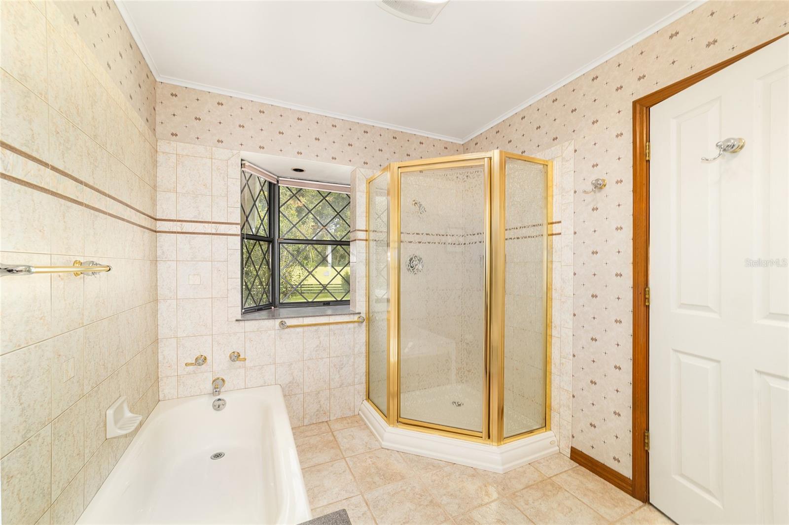 Image 11 of 25 For 10880 160th Avenue