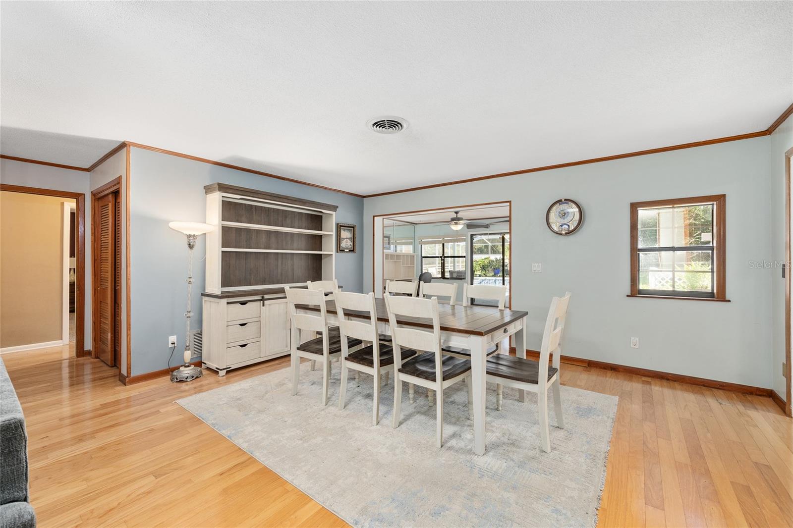 Image 17 of 100 For 301 38th Street