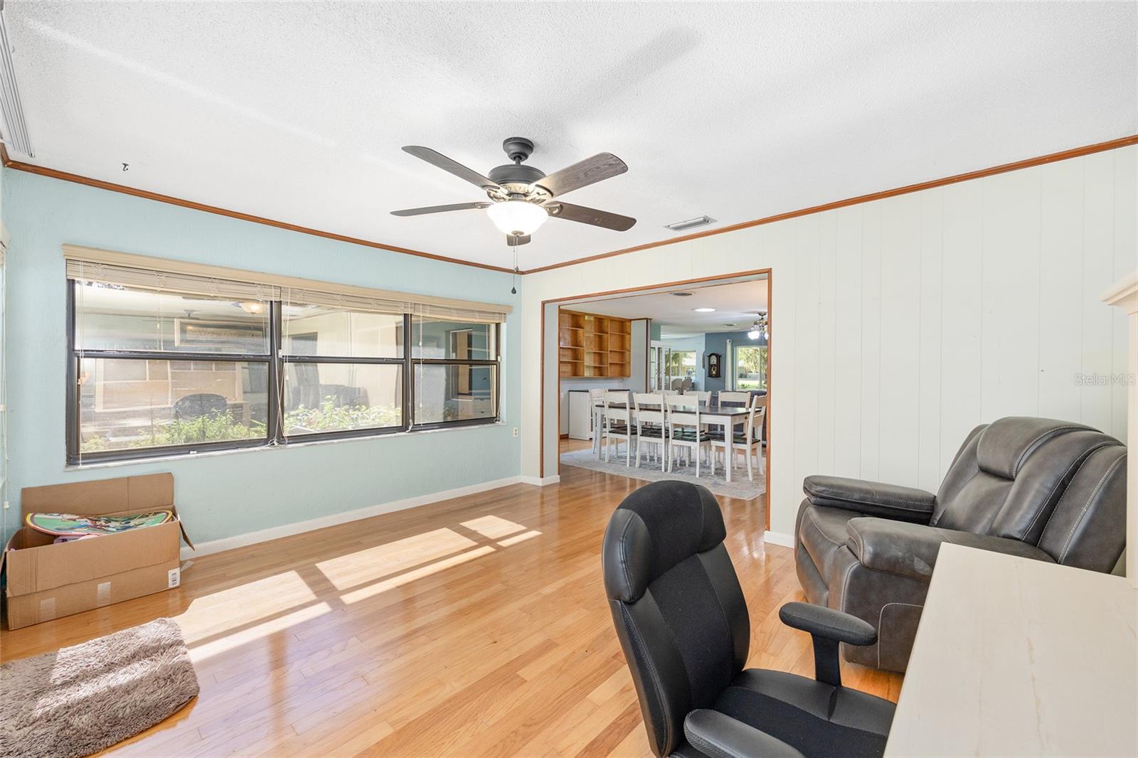Image 30 of 100 For 301 38th Street