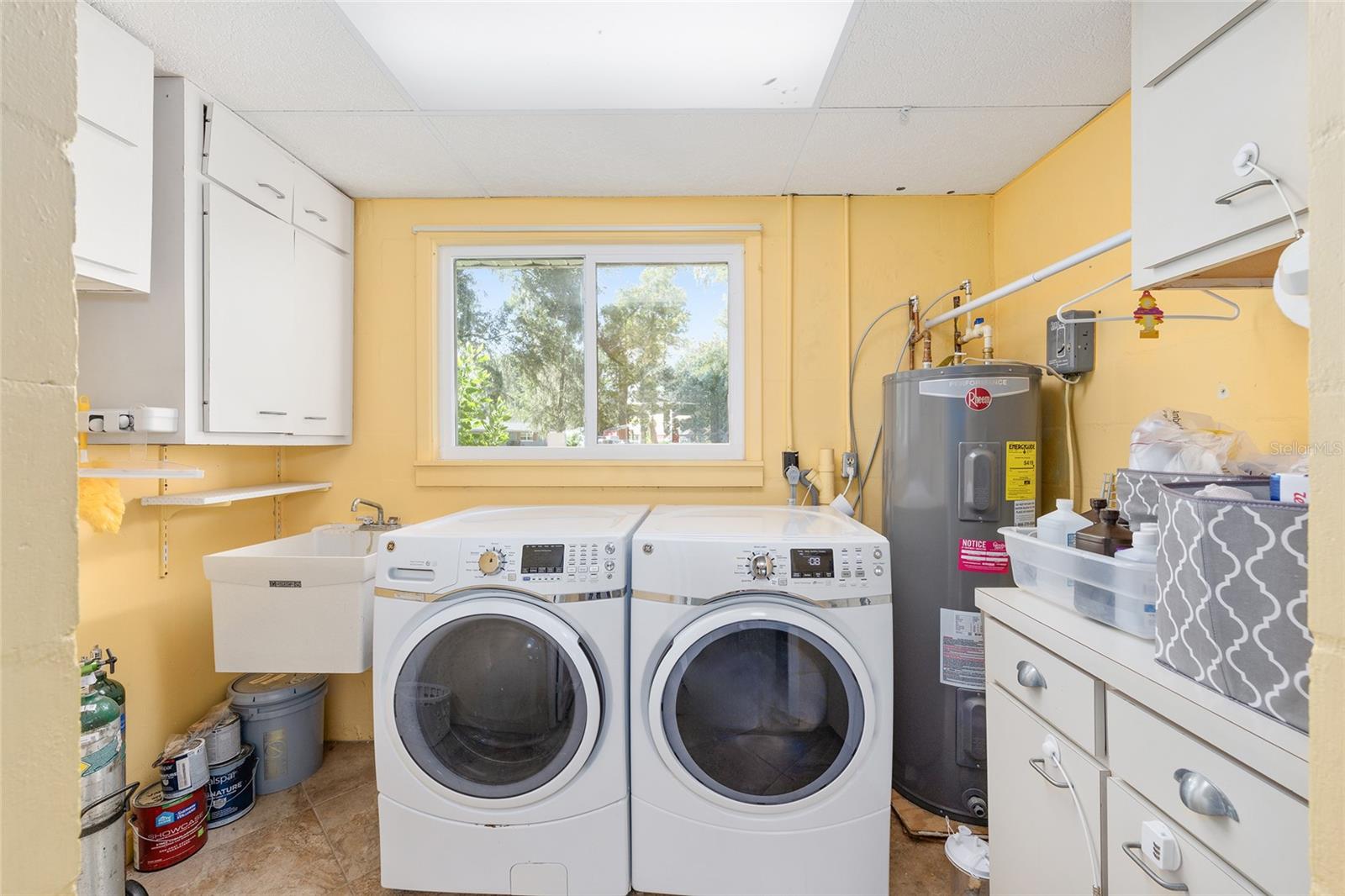 Image 48 of 100 For 301 38th Street