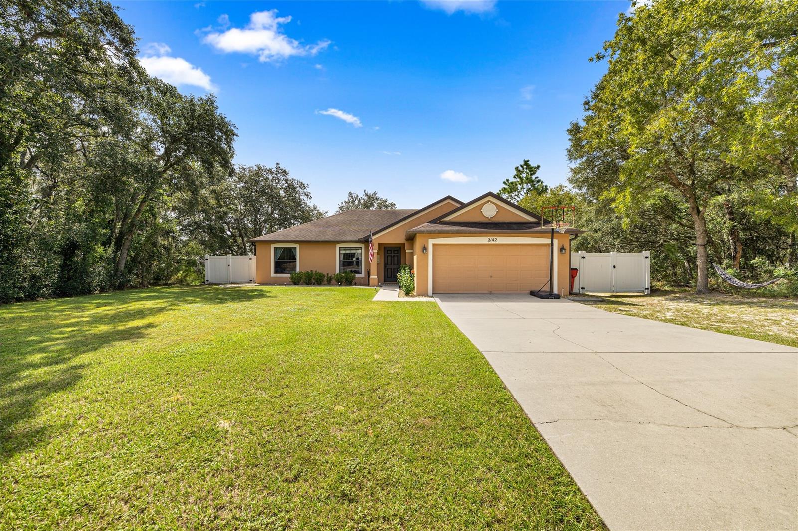 Image 2 of 32 For 2142 Hampshire Boulevard