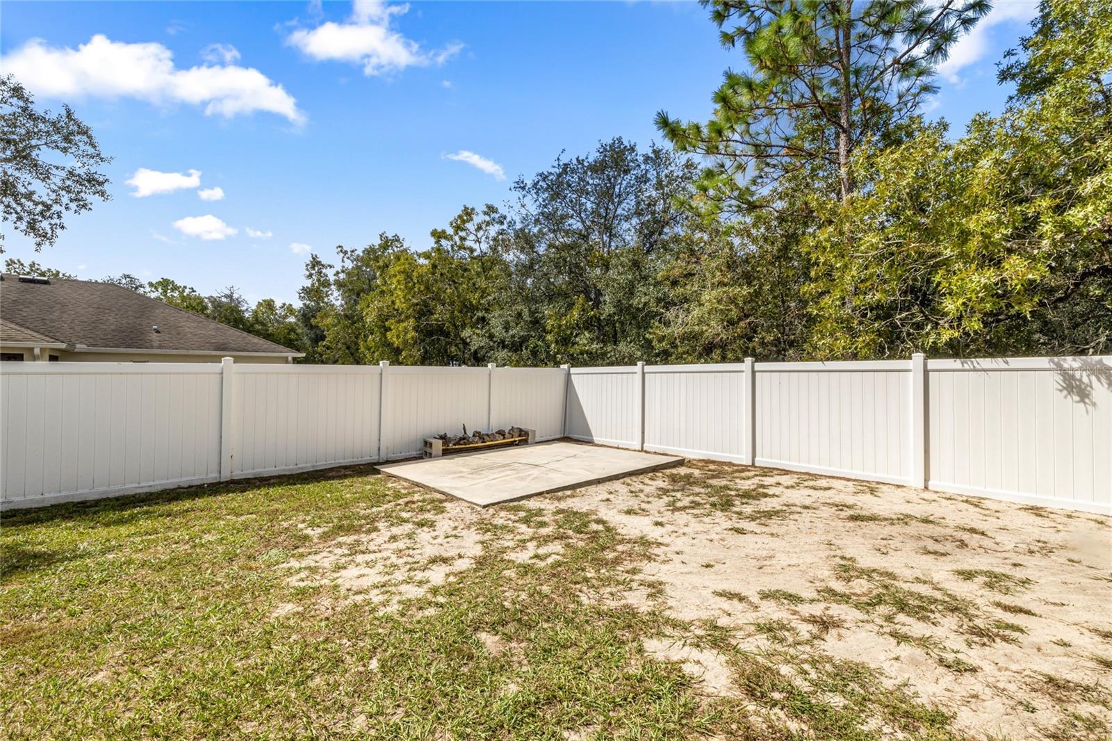 Image 23 of 32 For 2142 Hampshire Boulevard