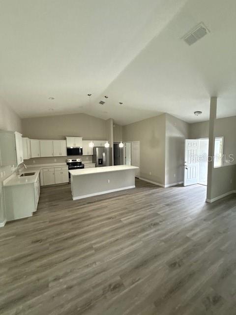 Image 10 of 40 For 4123 110th Street