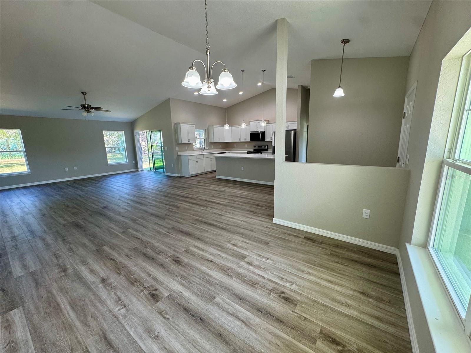 Image 11 of 40 For 4123 110th Street