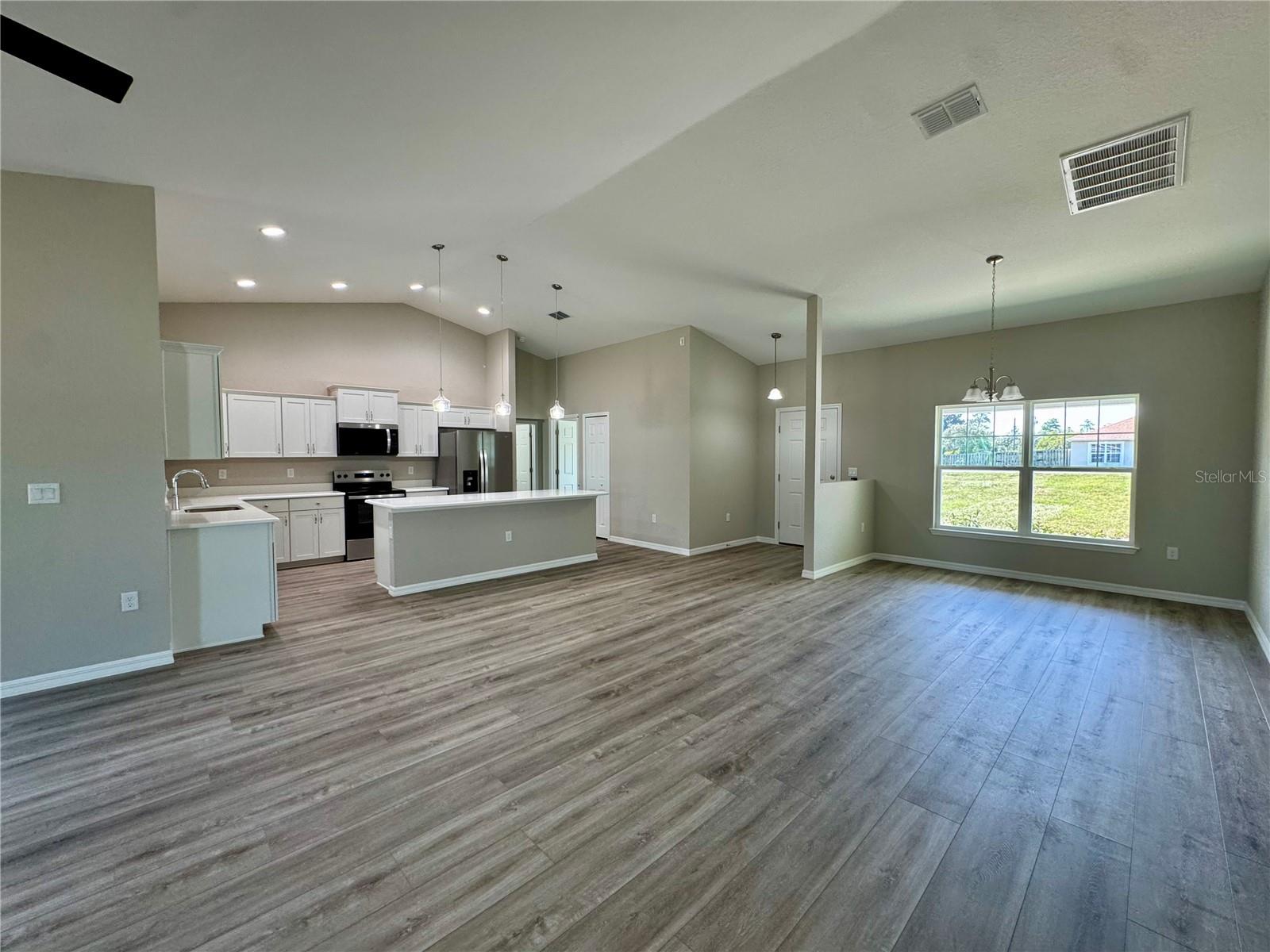 Image 12 of 40 For 4123 110th Street