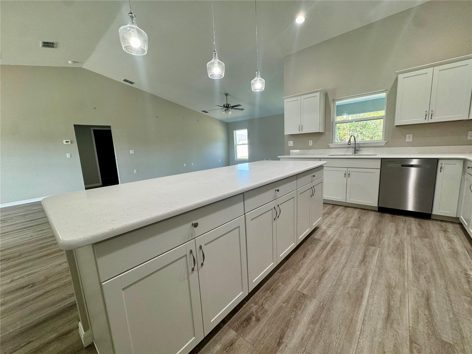 Image 15 of 40 For 4123 110th Street