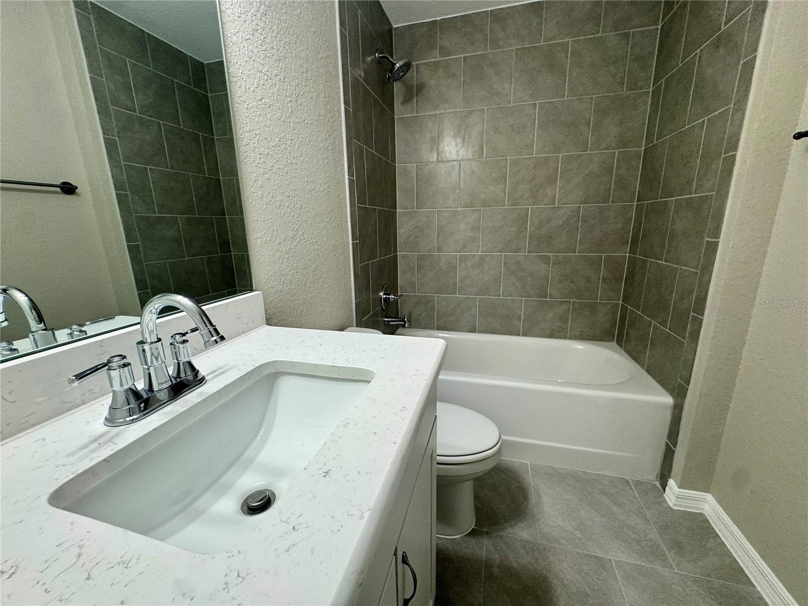 Image 27 of 40 For 4123 110th Street