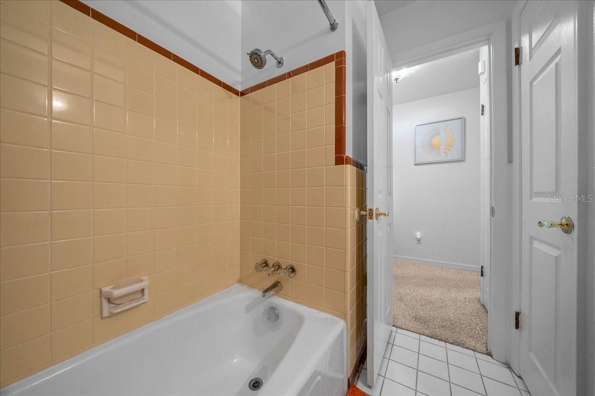 Image 35 of 55 For 416 21st Terrace