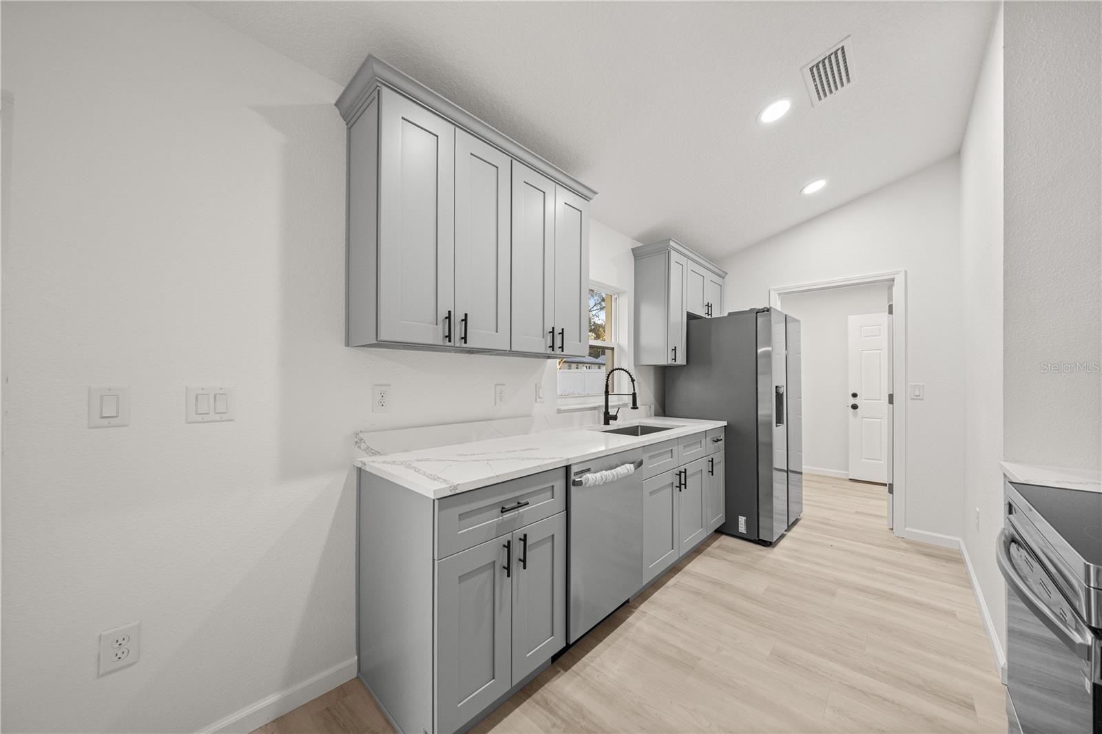 Image 10 of 26 For 4826 62nd Avenue