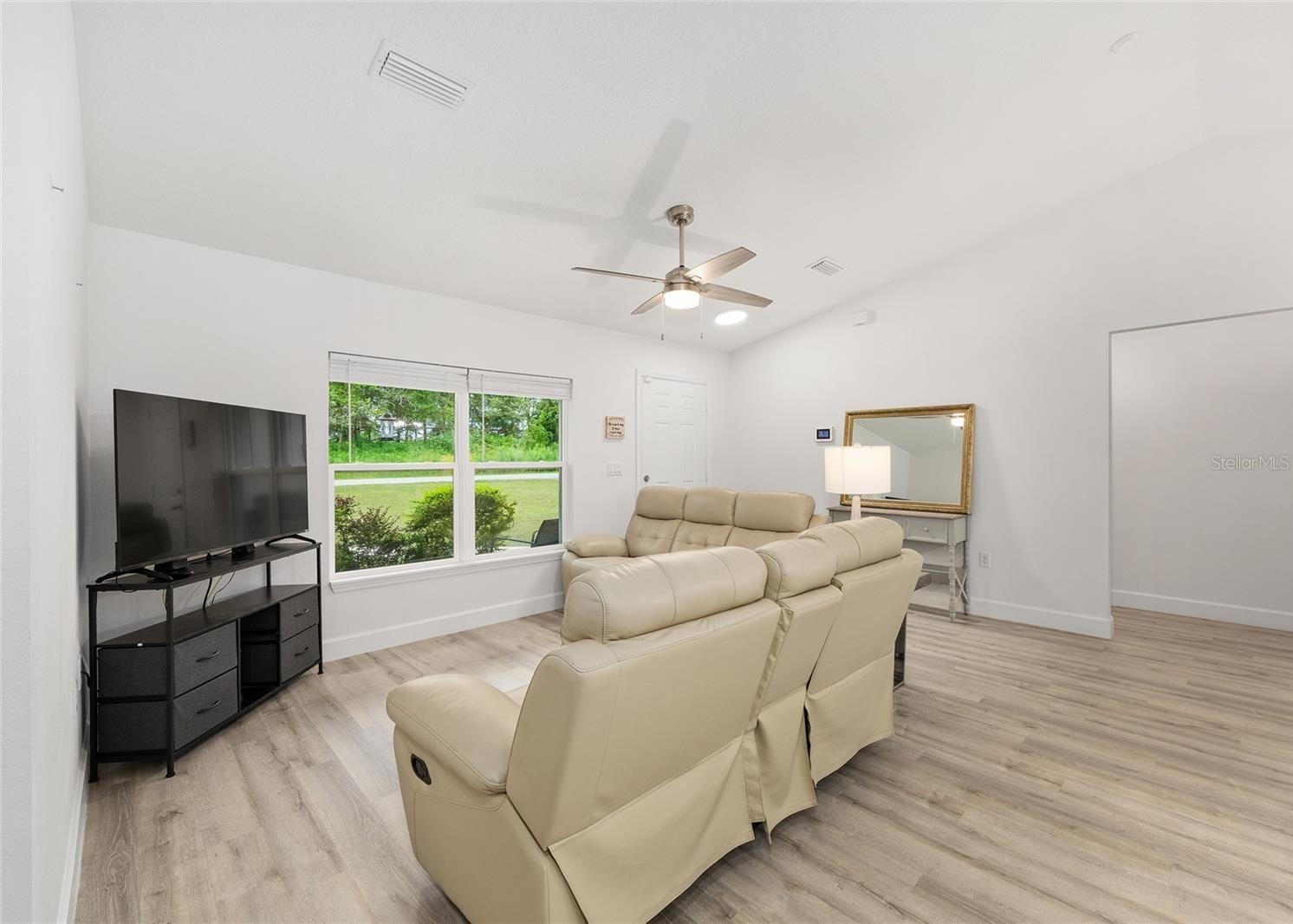 Image 18 of 49 For 11183 7th Street