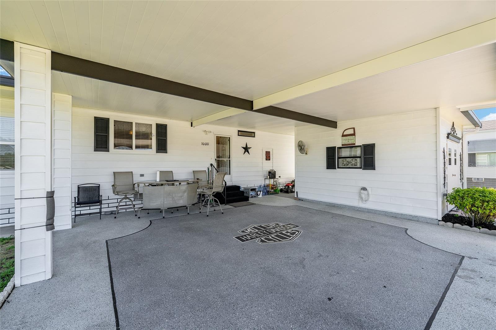 Image 7 of 66 For 16681 96th Court