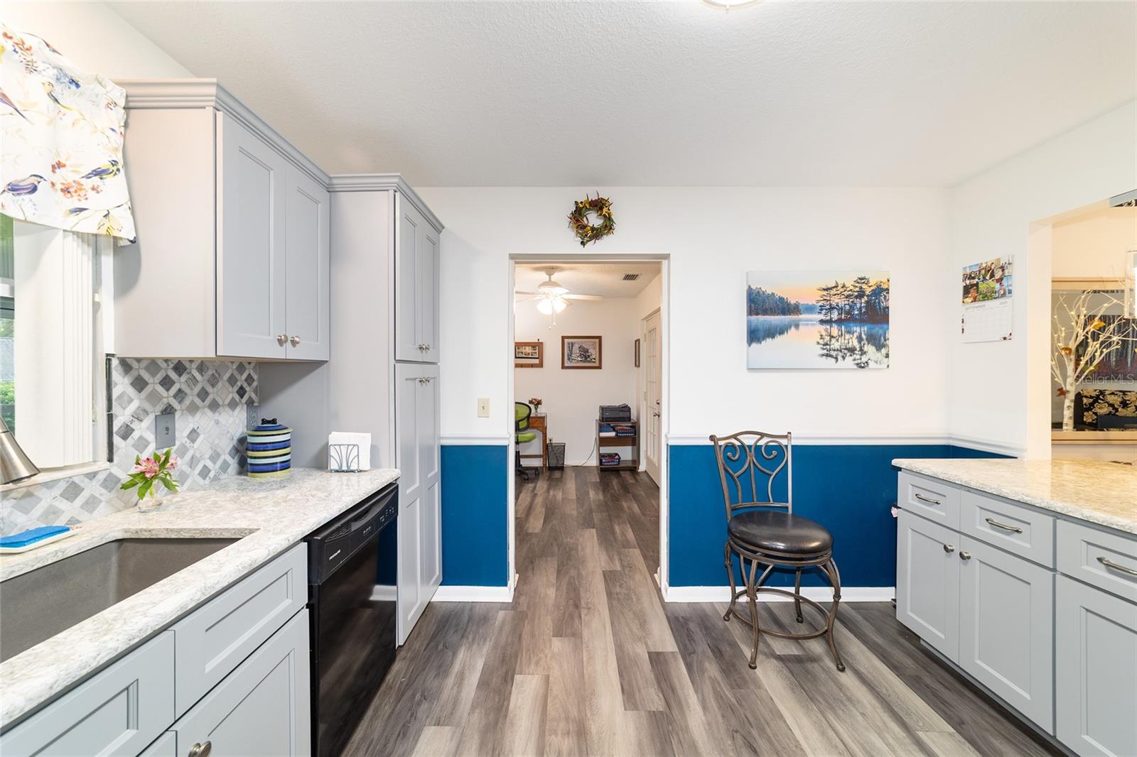 Image 21 of 46 For 8980 93rd Lane B