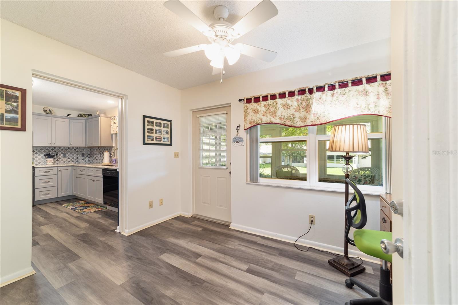 Image 31 of 46 For 8980 93rd Lane B