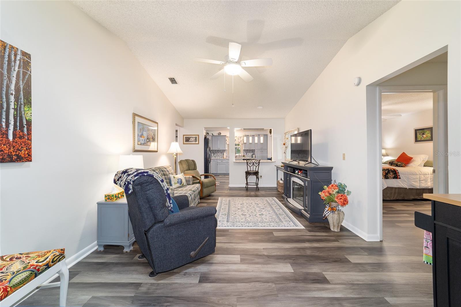 Image 7 of 46 For 8980 93rd Lane B