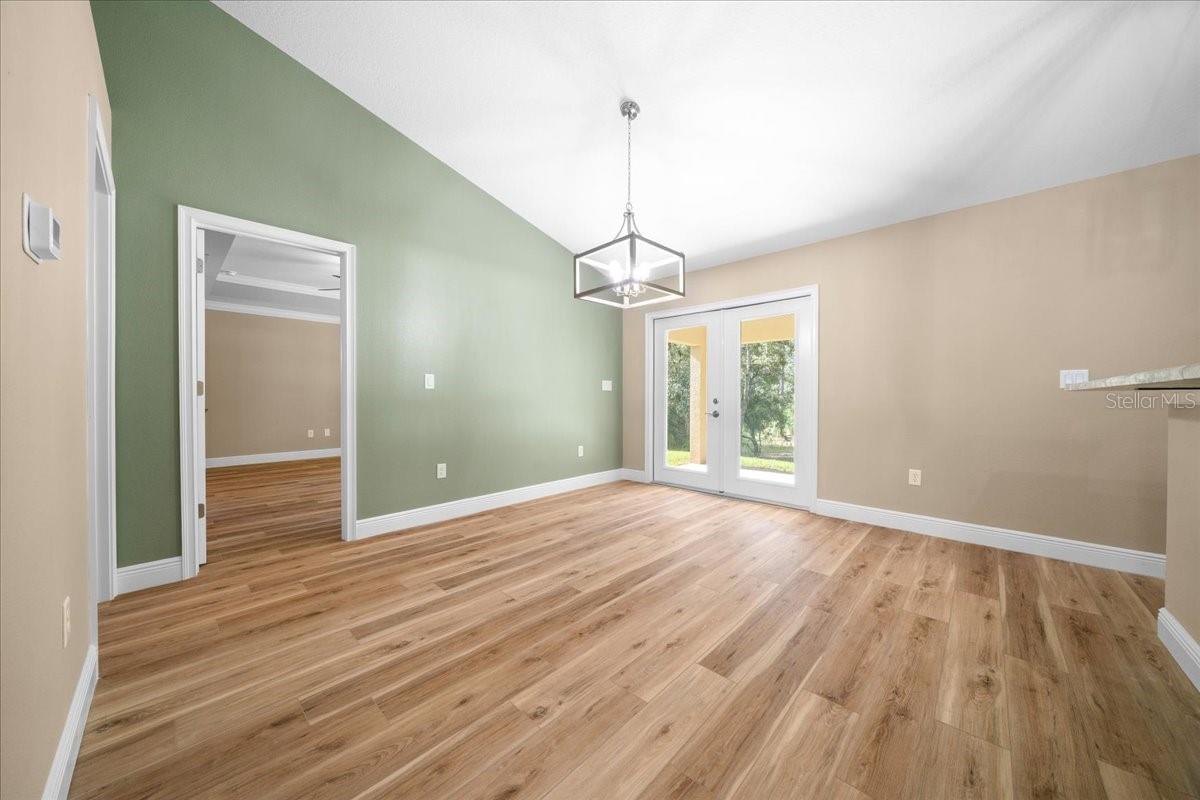 Image 15 of 40 For 20396 79th Ln