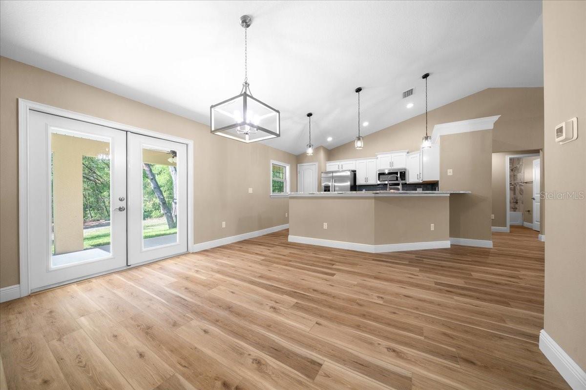 Image 16 of 40 For 20396 79th Ln