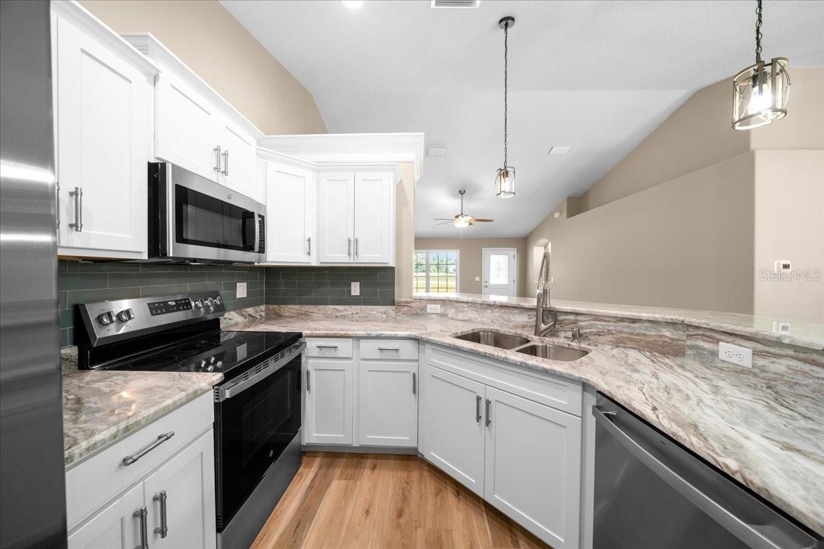 Image 20 of 40 For 20396 79th Ln