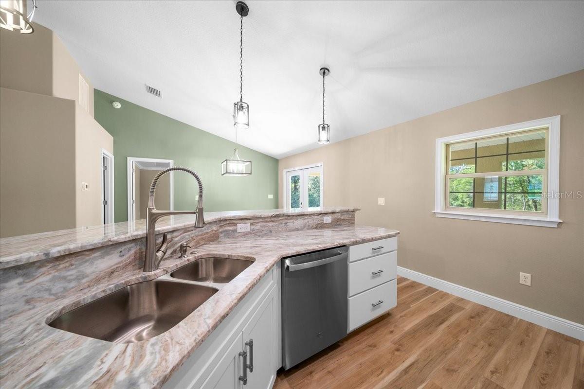 Image 22 of 40 For 20396 79th Ln