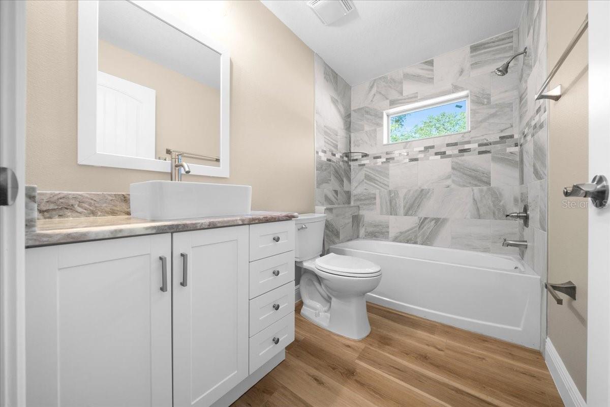 Image 34 of 40 For 20396 79th Ln