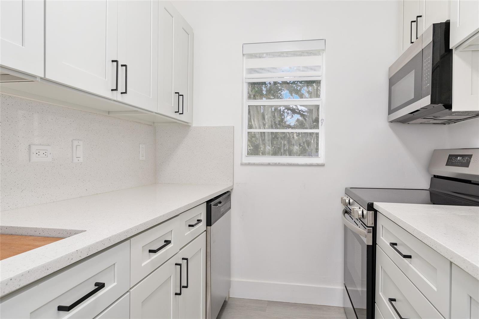 Image 11 of 18 For 1538 25th Street F