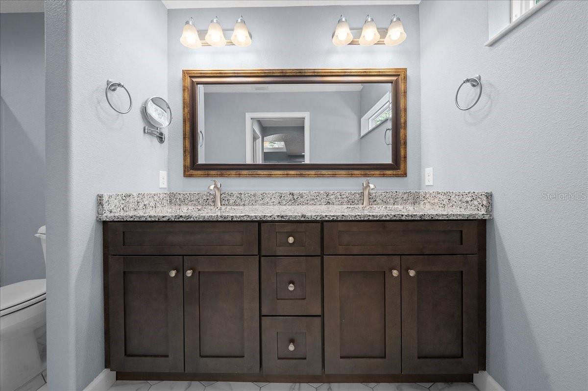 Listing photo id 23 for 385 Gamewell Lane