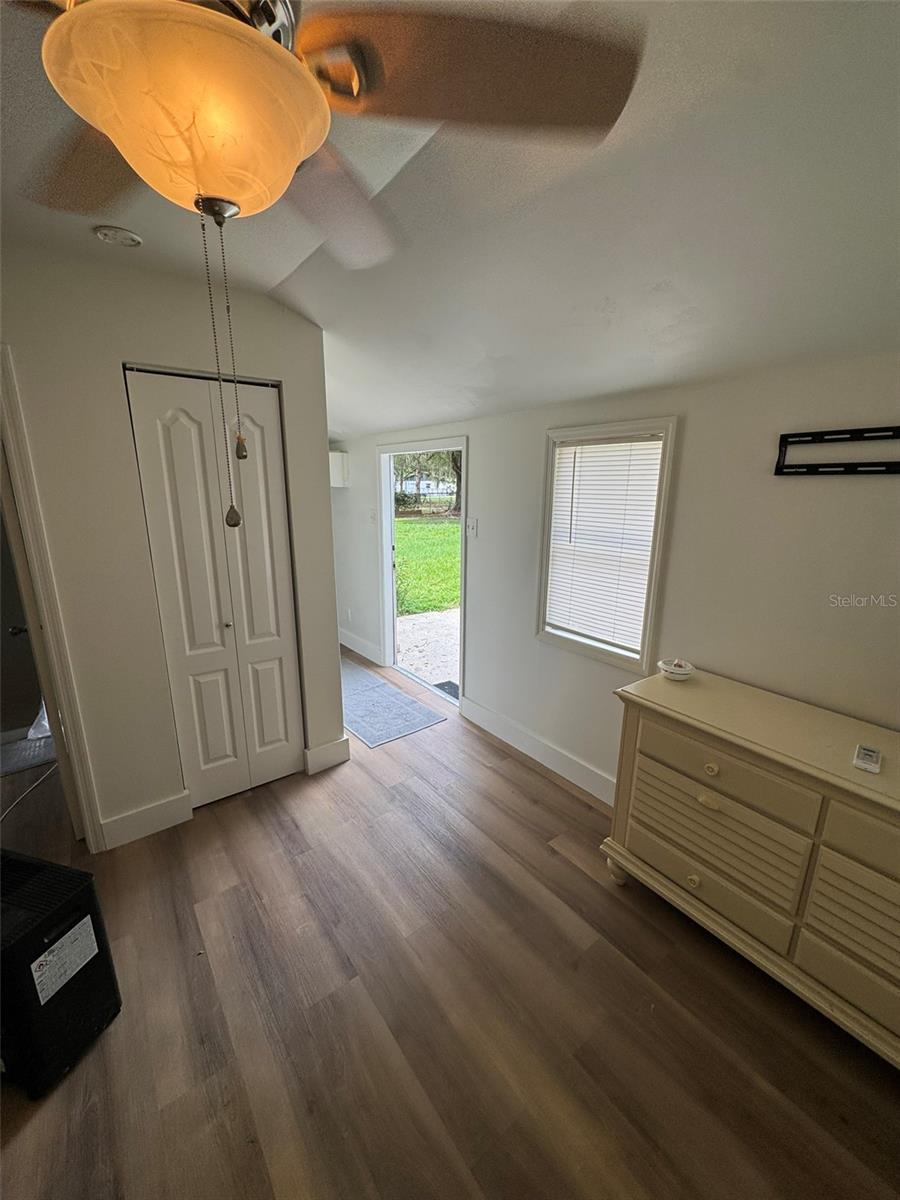 Image 3 of 12 For 2300 49th Street